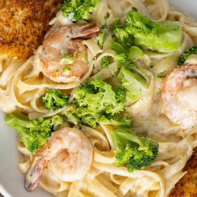 Shrimp Alfredo.
